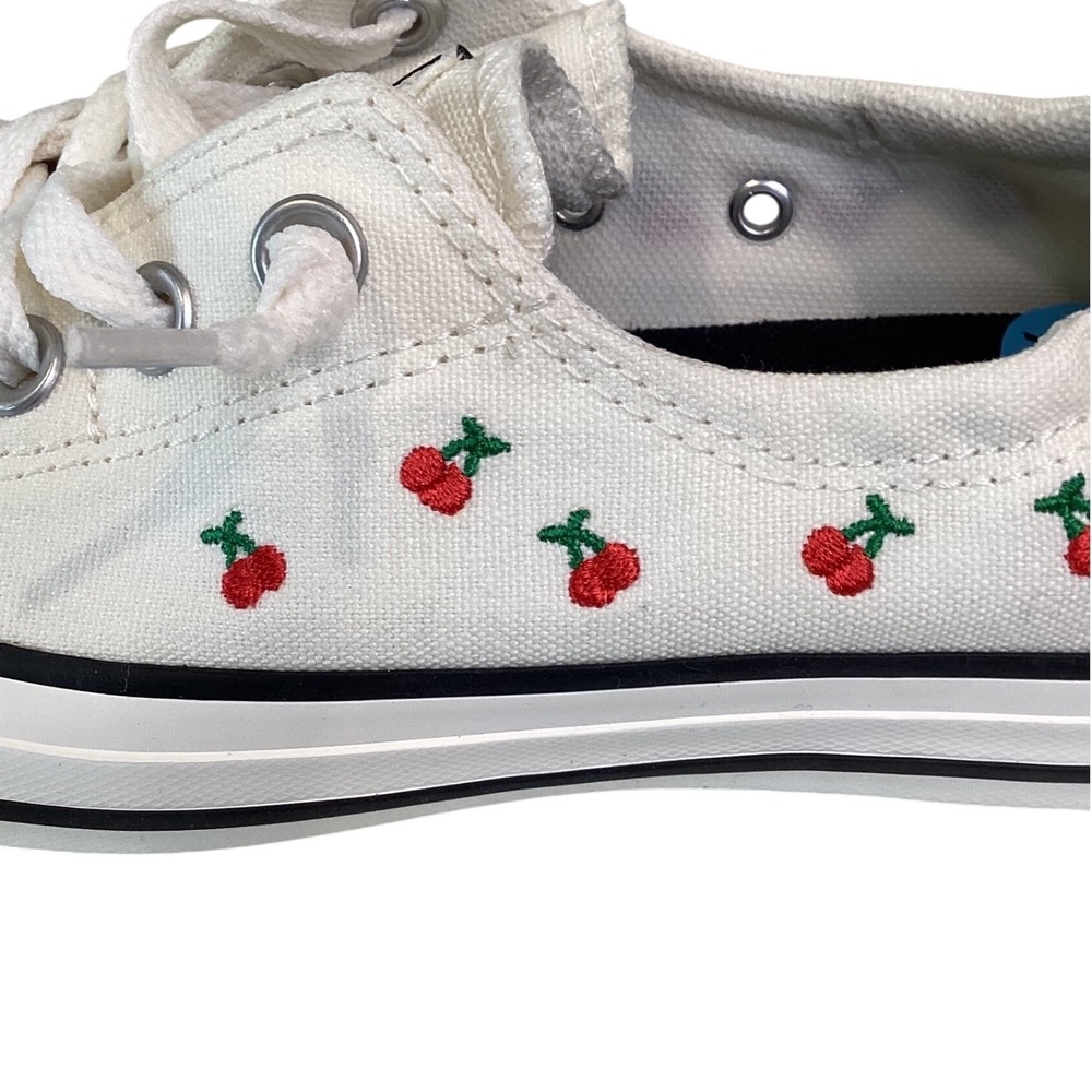 Converse Chuck Taylor All Star Shoreline Slip White Cherry Embroidery NWOT 7.5 - Picture 12 of 14